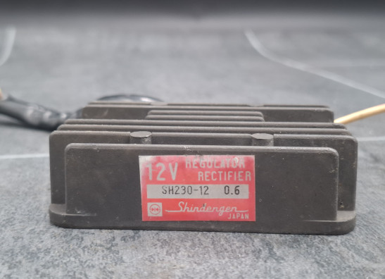 Spanningsregelaar Kawasaki KZ 650