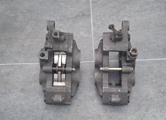 Brake calipers front Triumph Trophy 900