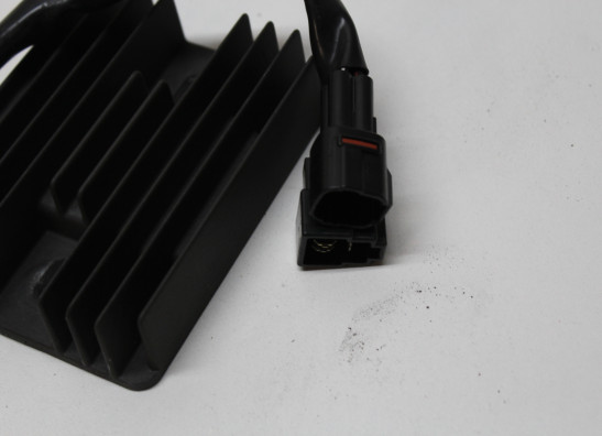 Regulator rectifier  Suzuki GSX R 1000
