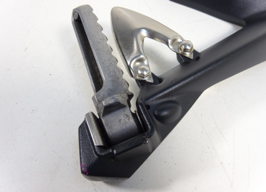 Soziusfussraste rechts Triumph Sprint ST 1050