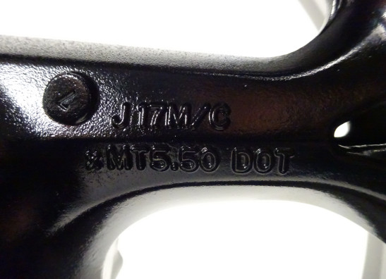 Achtervelg Suzuki GSR 750