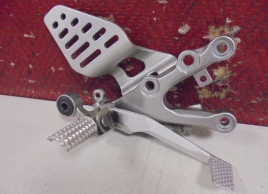 Main step holder right Yamaha YZF R 125