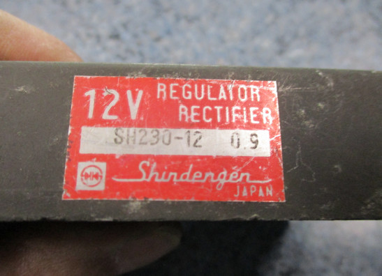 Regler Gleichrichter Kawasaki LTD 750
