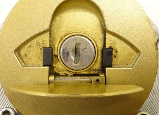 Slotenset Ducati ST2