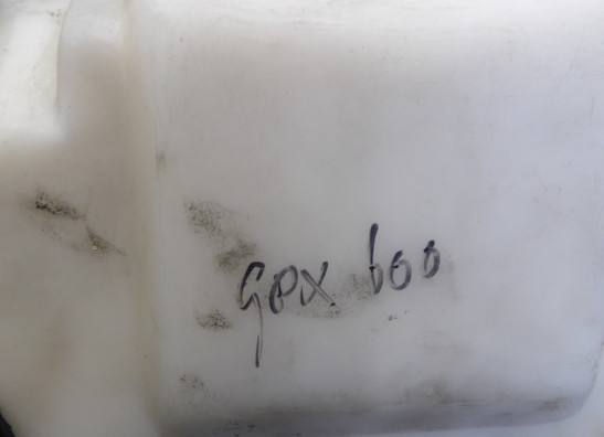 Zadel Kawasaki GPX 600