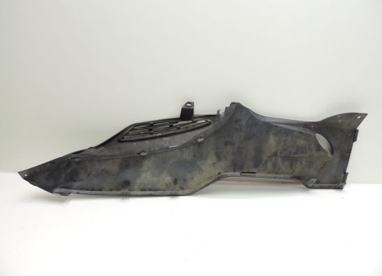 Cowl right Suzuki Burgman 400