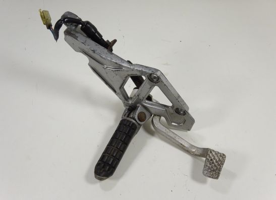 Fussrastetrager vorne rechts Kawasaki ZZR 1100