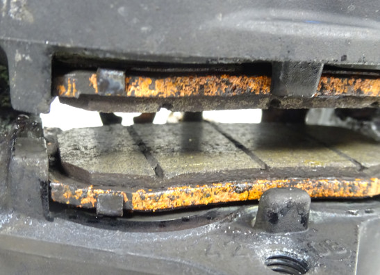 Bremssattel Bremszange vorn rechts BMW K 1300 GT