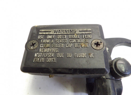Front brake master cylinder  Kawasaki GPZ 900