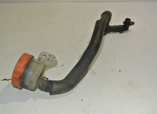 Rempomp achter Honda ST 1100 Pan European