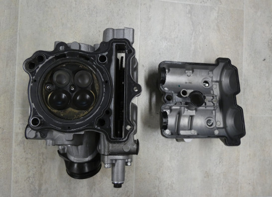 Cilinderkop Suzuki DL 650 V Strom XTA
