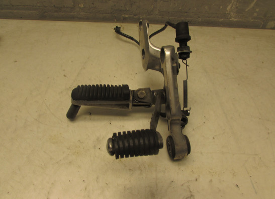 Main step holder right Yamaha FAZER 600