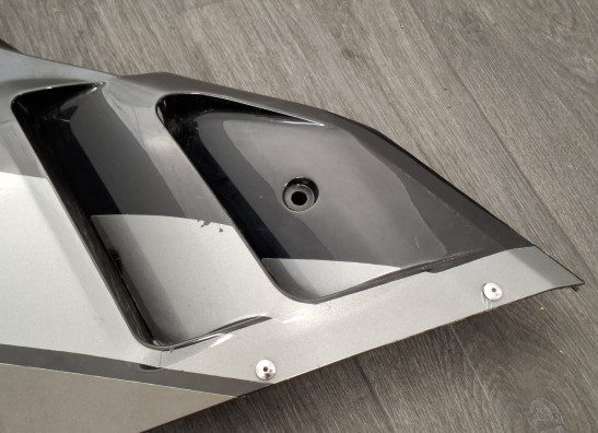 Cowl Left Suzuki GSX R 400