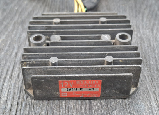 Spanningsregelaar Honda VT 700 750