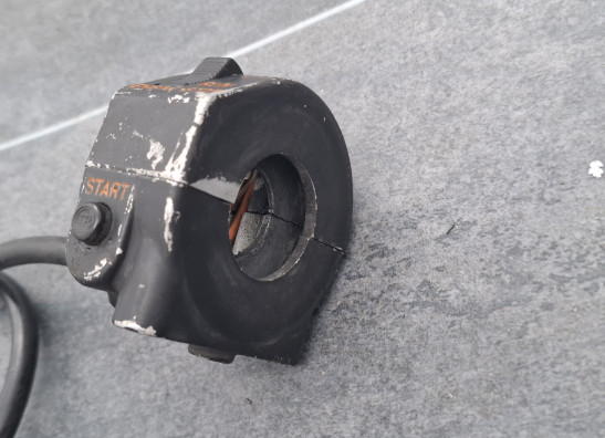 Handlebar switch assy right Suzuki GT 250