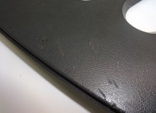 Cowl V shape under Honda ST 1100 Pan European