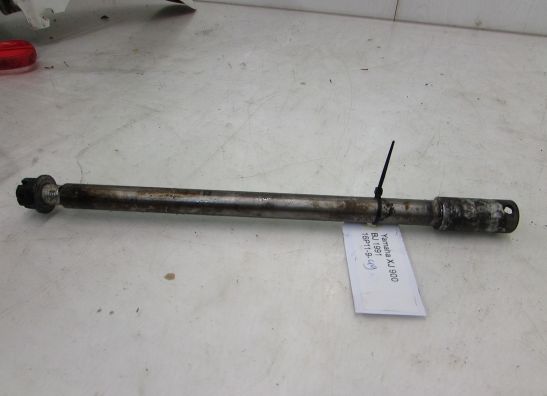 Rear axle Yamaha XJ 900 S Diversion