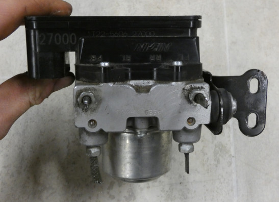 ABS pomp Triumph Tiger 1050