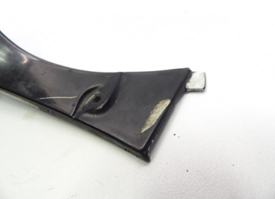 Cowl V shape under Honda CBR 900 RR