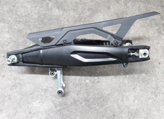 Swingarm Suzuki GSX 8R