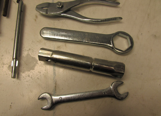 Tool set Suzuki GSF 600 650 Bandit 