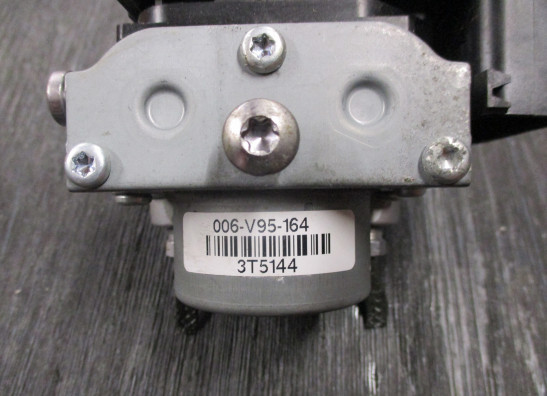 ABS pomp Triumph Tiger 800 XRT