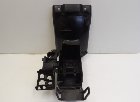 Batterie befestigung Honda VF 700  750 Supermagna